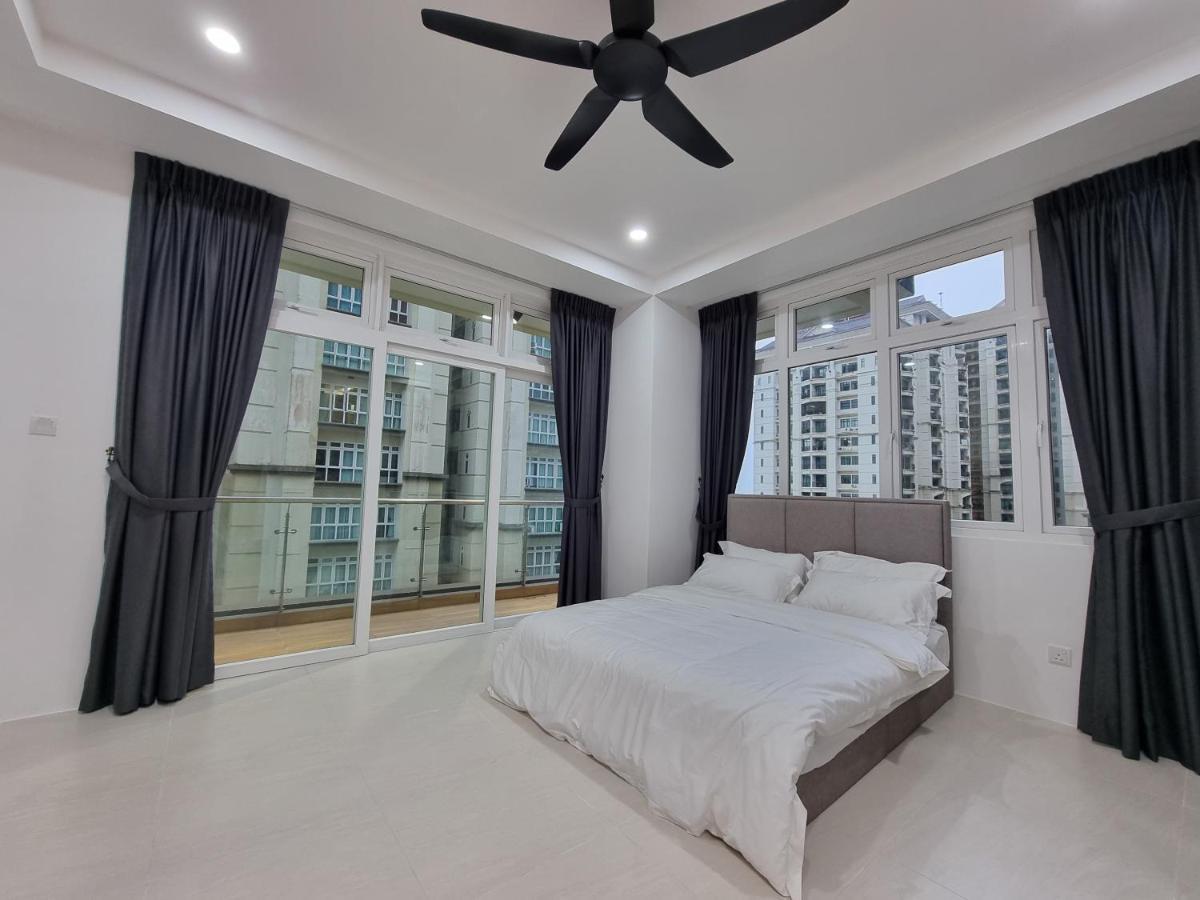 Cozzzy Hut @ Riverine Diamond Apartment